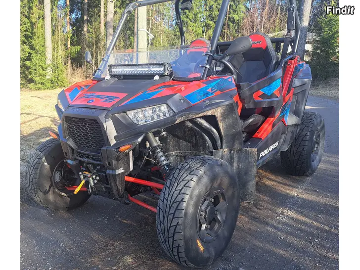 Bytes Polaris RZR900S endast 14tkm