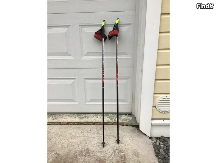 Säljes Karhu Gåstavar 115 cm