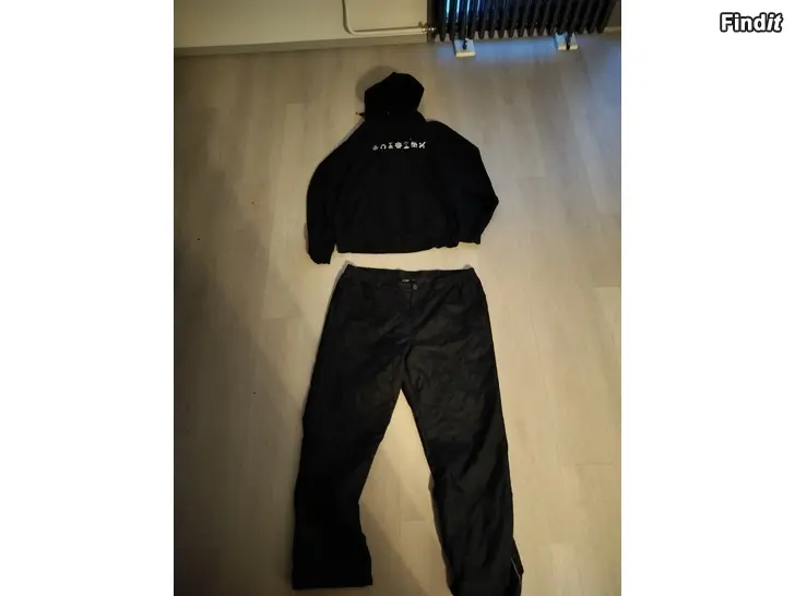 Myydään Kuumaa bändin huppari Futura sport toppahousut