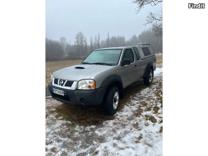 Myydään Nissan King Cab 4x4 turbodiesel ainoastaan 40 500 km