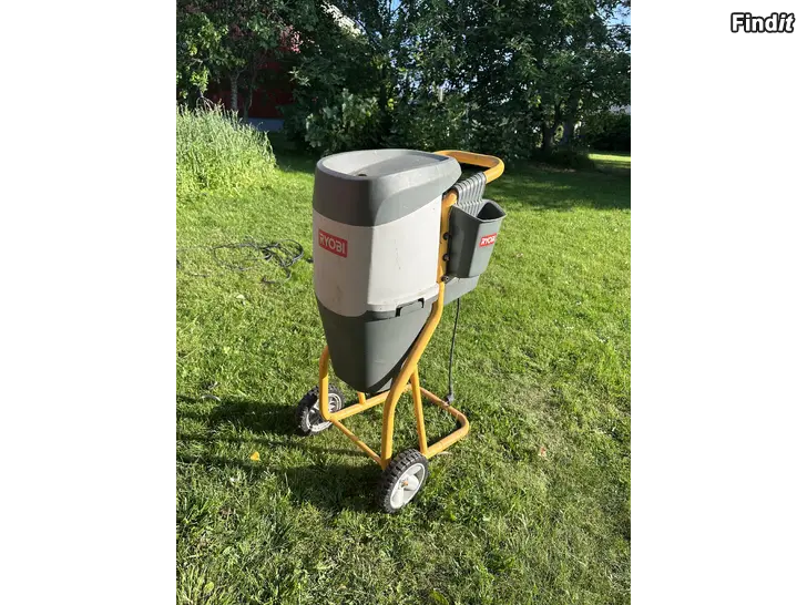 Säljes Ryobi oksasilppuri sähkökäyttöinen