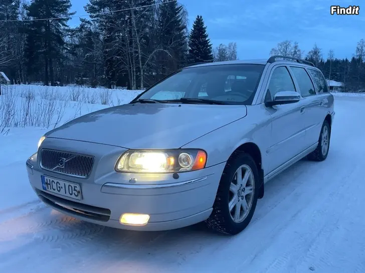 Säljes VOLVO V70 2.5T A AWD Sportswagon