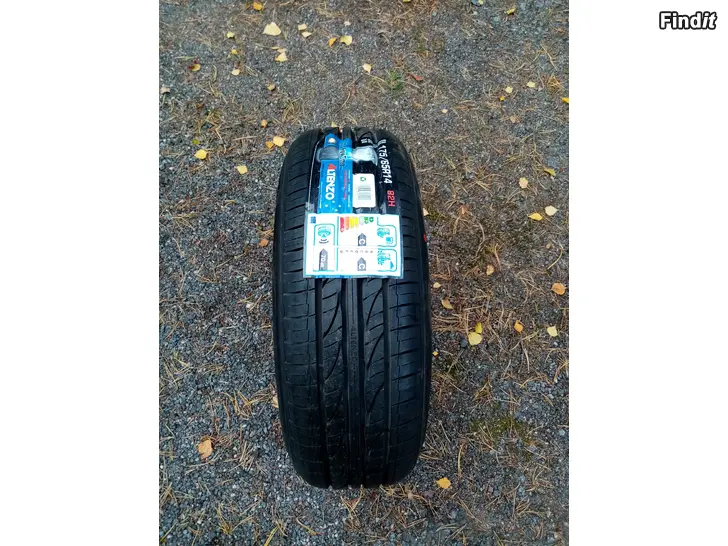 Myydään Volkswagen kesärenkaat