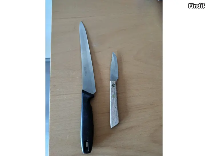 Myydään Fiskars leipäveitsi pikkuveitsi