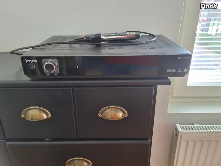 Myydään Digita, digiboxi