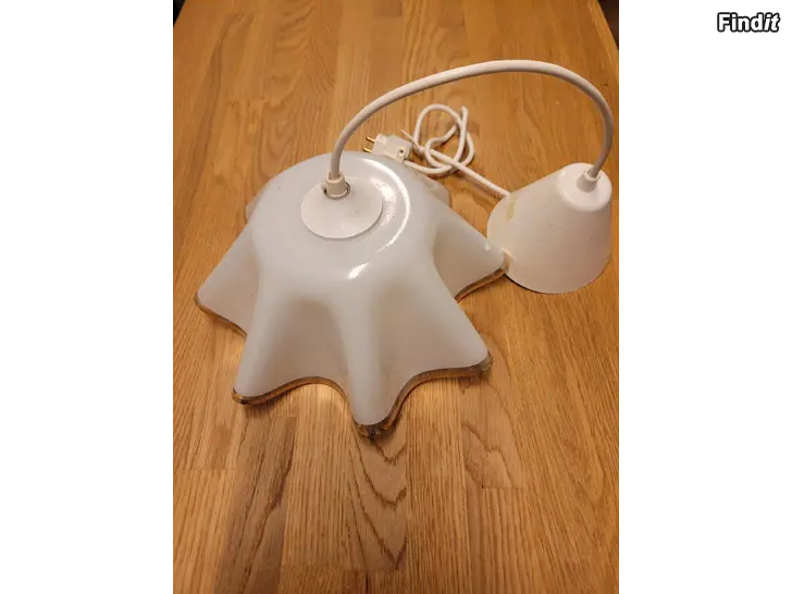 Säljes Taklampa i glas