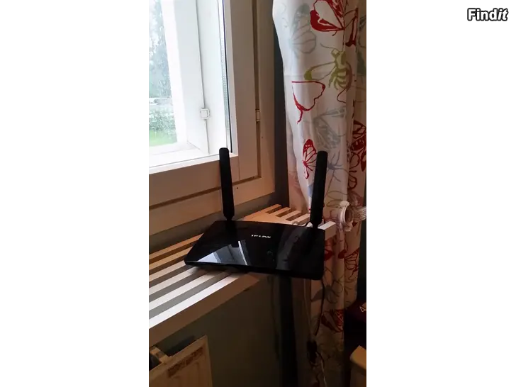 Myydään TP-LINK Archer MR200 -LTE-modeemi ja WiFi-tukiasema 22e