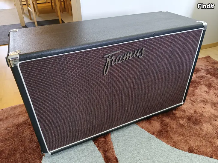 Myydään Framus FR 212 CB högtalarskåp