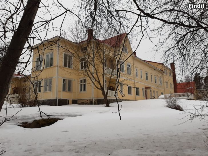 Vuokrataan Uthyres i Jakobstad ca 140 kvm möblerad lägenhet för sommarmånaderna