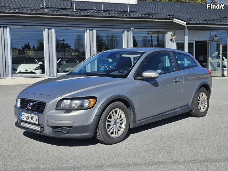 Säljes Volvo C30 1,8 125 hv Momentum man Säljes Volvo C30 1,8 125 hv Momentum man