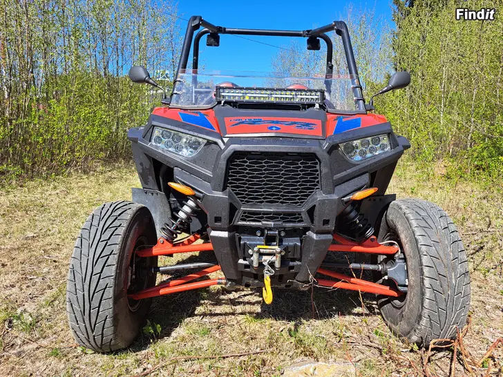 Säljes RZR900S
