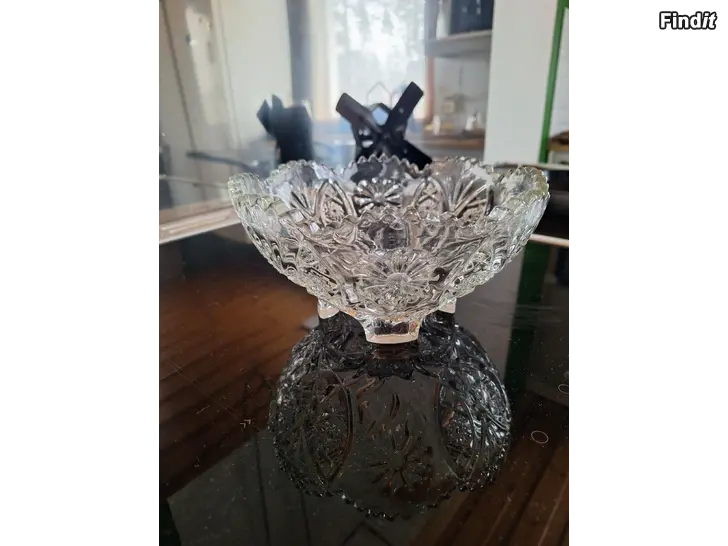 Säljes Kristallikulho