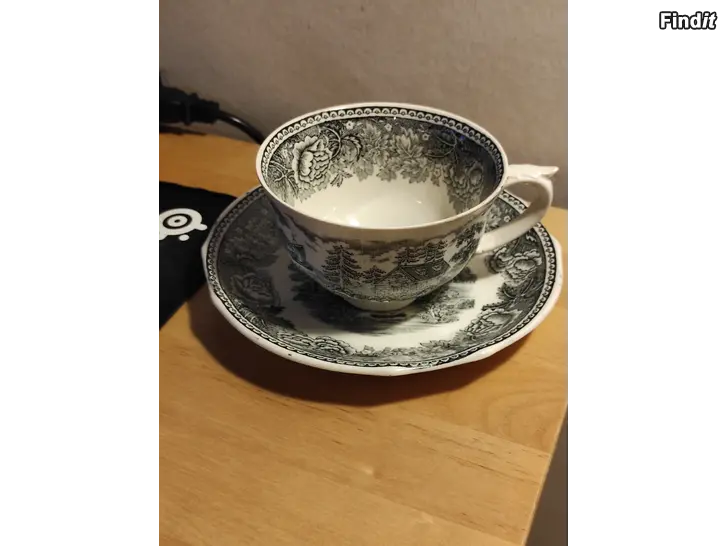 Myydään Arabia maisema kahvi/teekuppi ja tassi. Valmistettu 1939-75