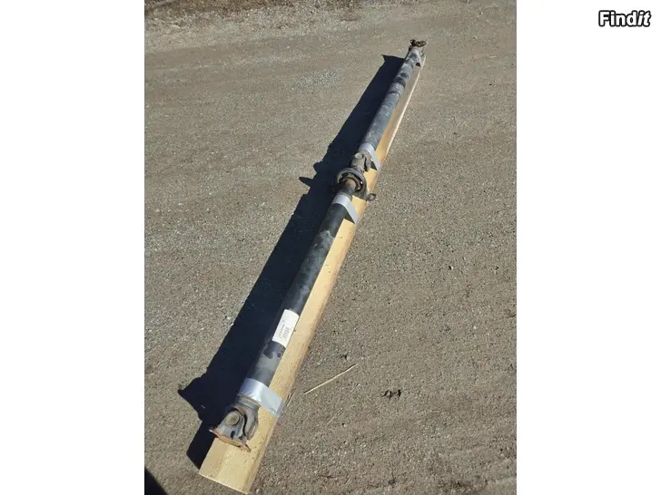 Säljes Kardan axel Mercedes sprinter 518