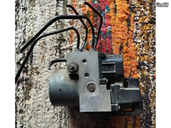 Myydään Abspumppu 273004439 takaluukun kahva ulkopuoli