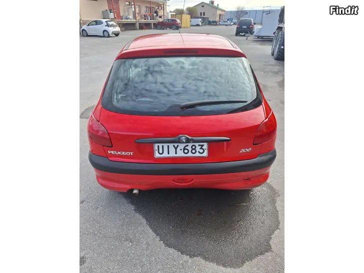 Myydään Peugeot 206 1.4i vm 2001