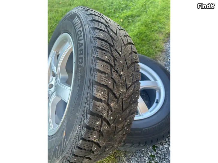 Säljes 235/65/17 -5x112 SUV