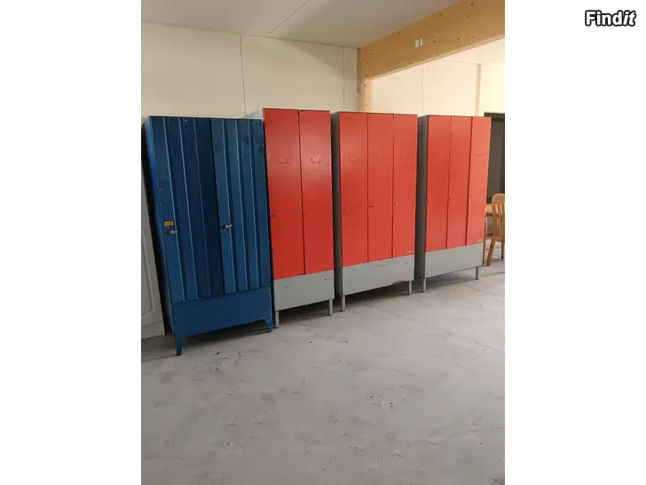 Säljes Klädskåp