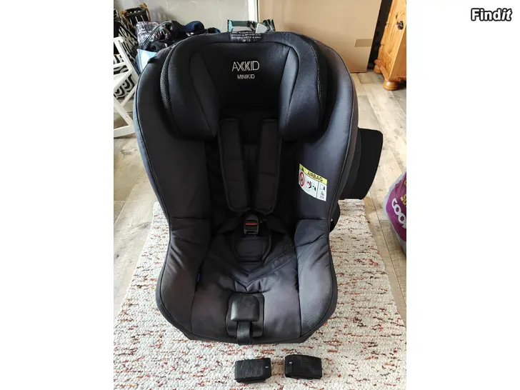 Myydään Axkid minikid 2 bilbarnstol