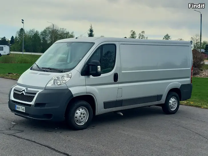 Myydään Citroen Jumper 2.2 HDi 100hv Puolipitkä