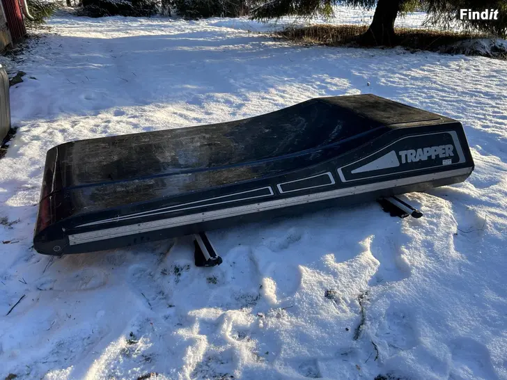 Säljes Trapper takbox + Thule Aerobars 120 cm