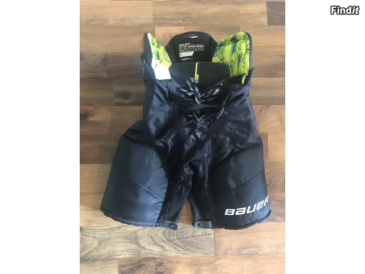 Säljes Bauer HP performance jr M  byxor