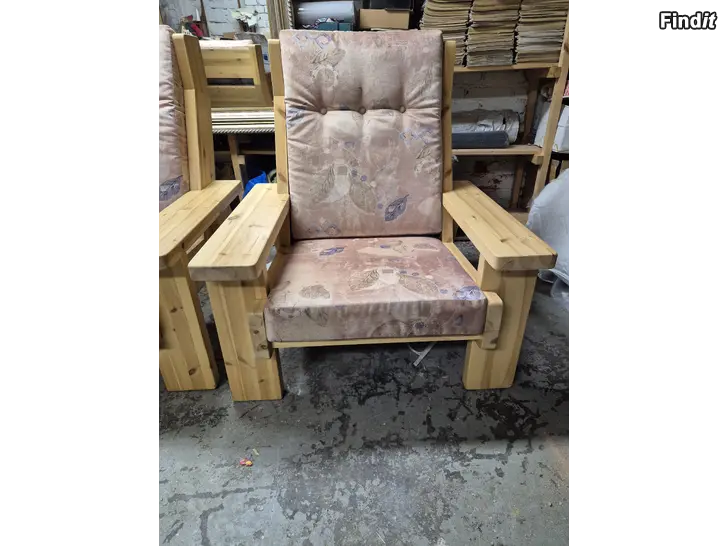 Myydään Mäntyiset nojatuolit