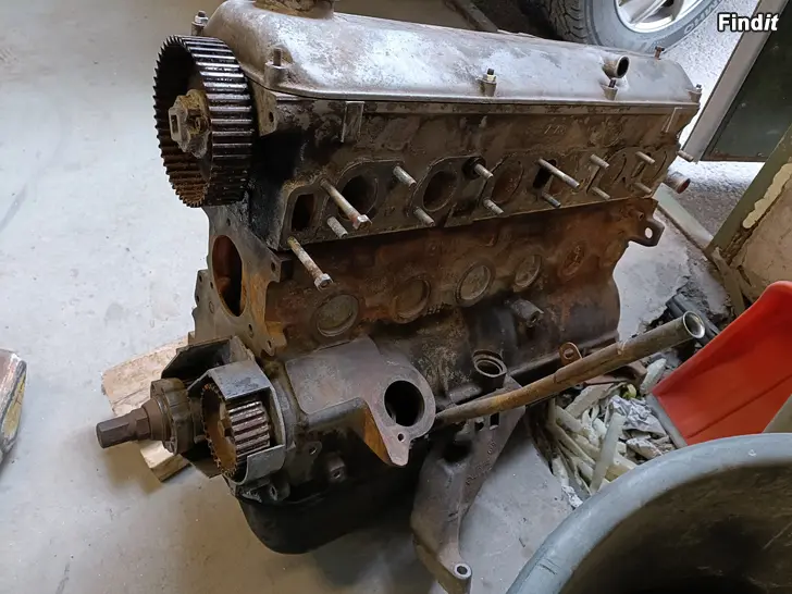 Säljes M20B20 motor
