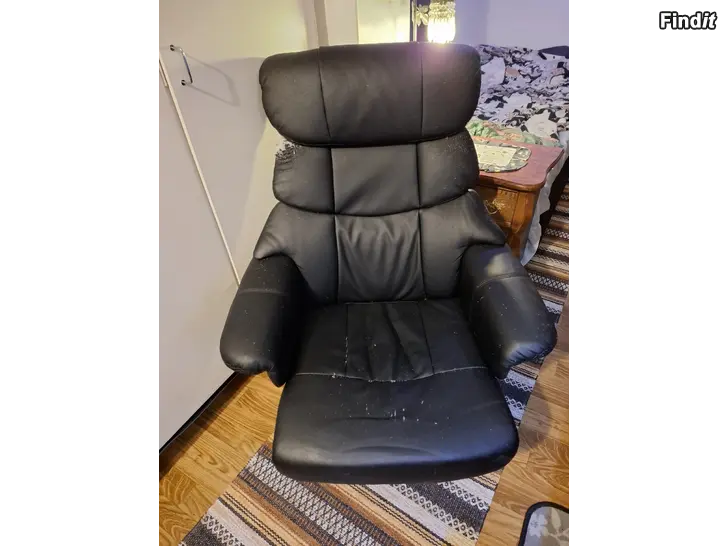 Myydään Länstol för hobbyrum / Nojatuoli askarteluhuoneeseen