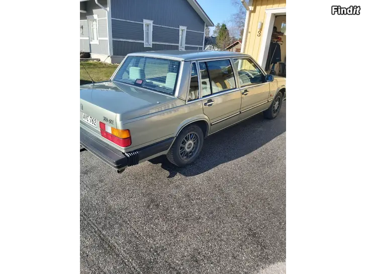 Myydään Volvo 760 GLE
