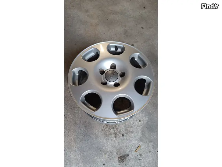 Säljes Fälgar till Audi