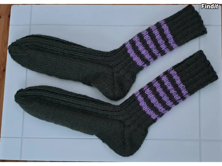 Säljes Vihreät villasukat, koko 39/40