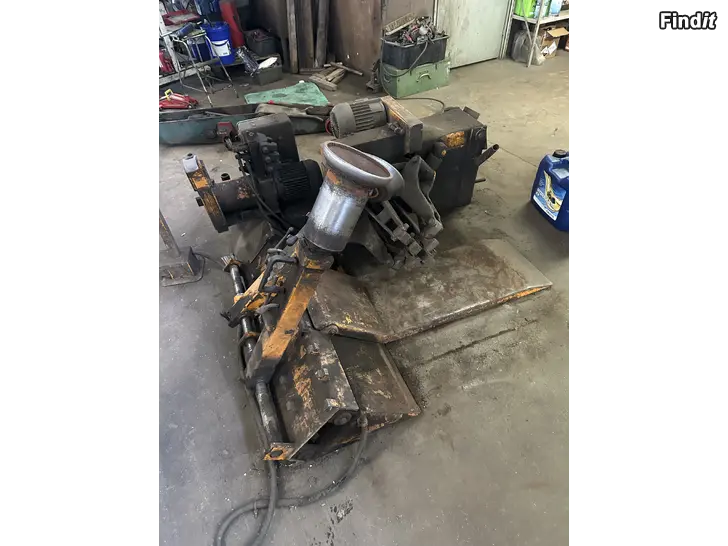 Myydään Rengaskone