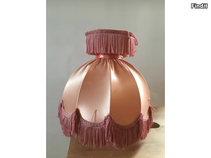 Myydään Lampun varjostin