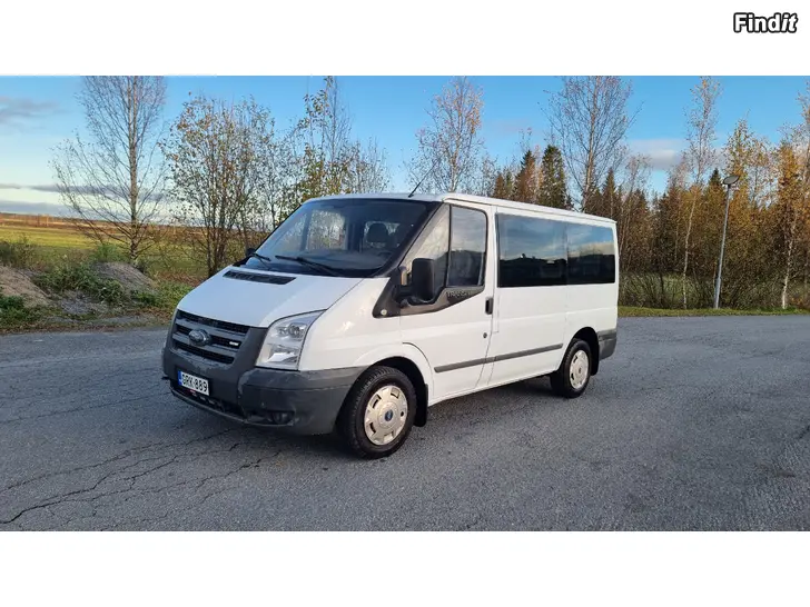 Myydään Ford transit 9-paikkainen