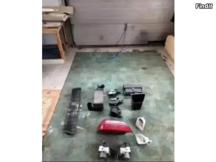 Myydään Lasinnostimen moottori välijäähdytin takaumpio