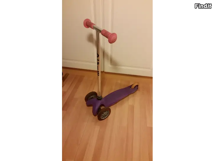 Myydään m-cro violetti potkulauta 12e