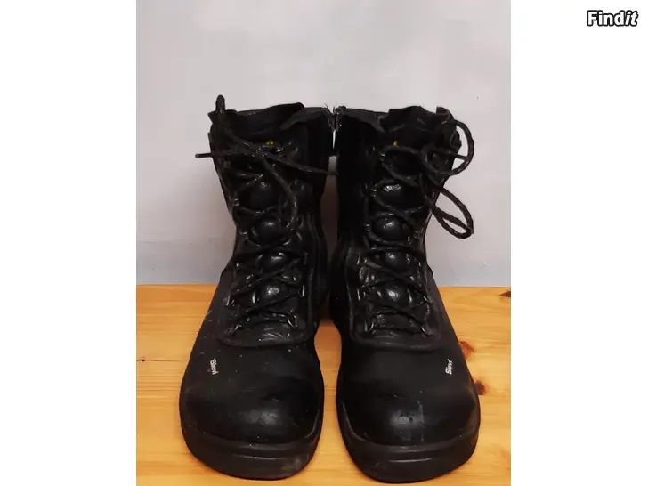 Myydään Sievi turvakengät  koko41