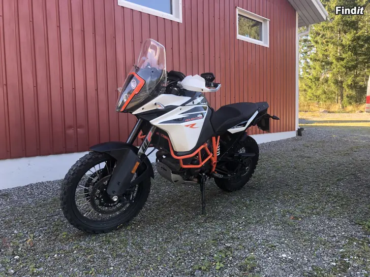Säljes Ktm 1090r