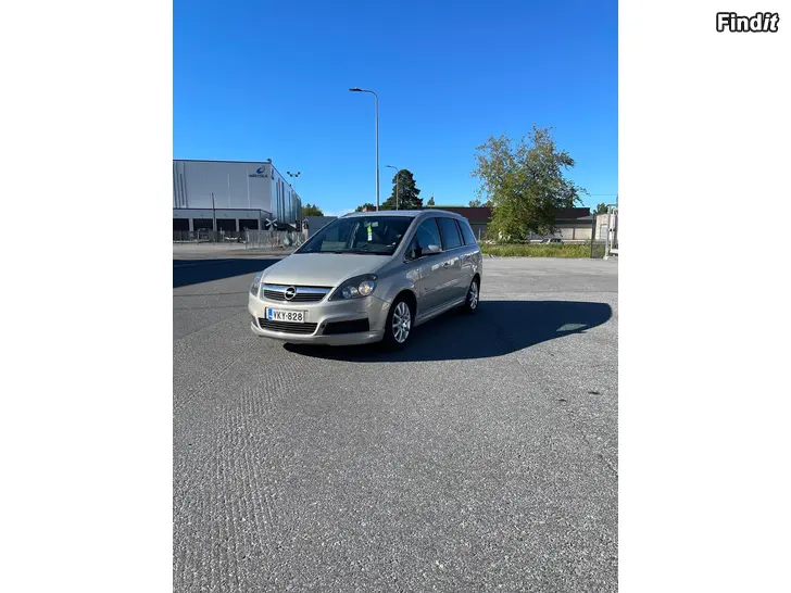 Myydään Opel Zafira