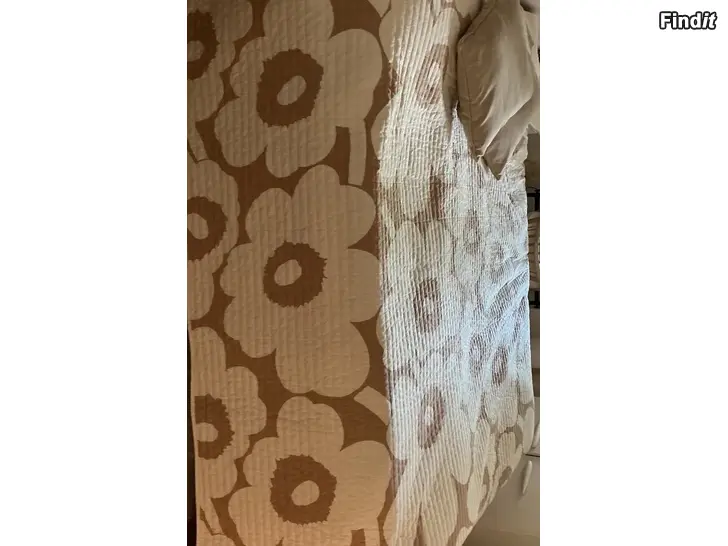 Myydään Marimekko Unikko päiväpeitto 260x260