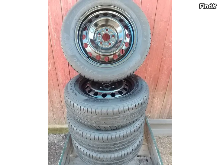 Myydään Toyota Avensis kesärenkaat