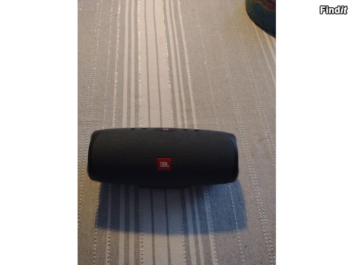 Säljes JBL charge Essential 2