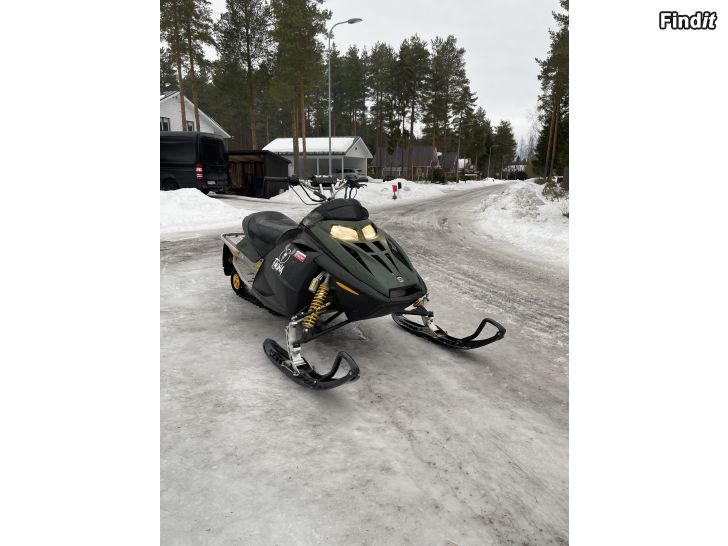 Myydään Ski-Doo MXZ REV 500ss