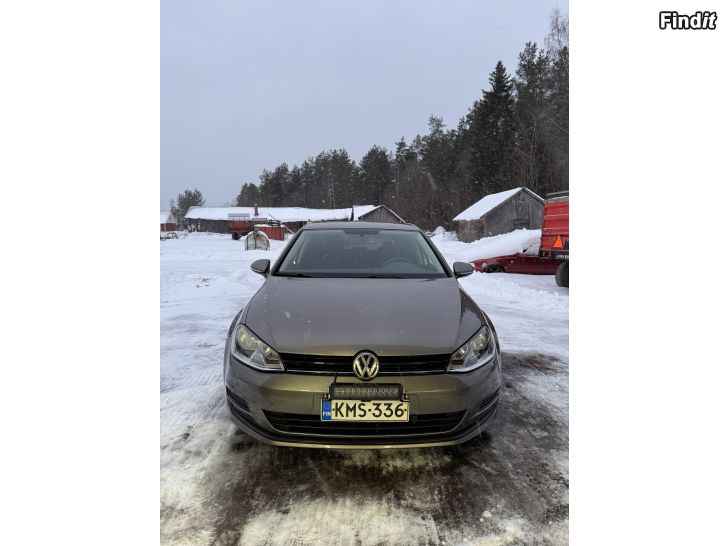 Säljes Volkswagen Golf 1.2 TSI