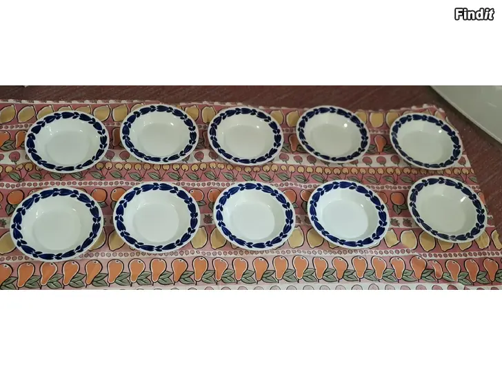 Myydään Arabia  Bella astiasto vanha