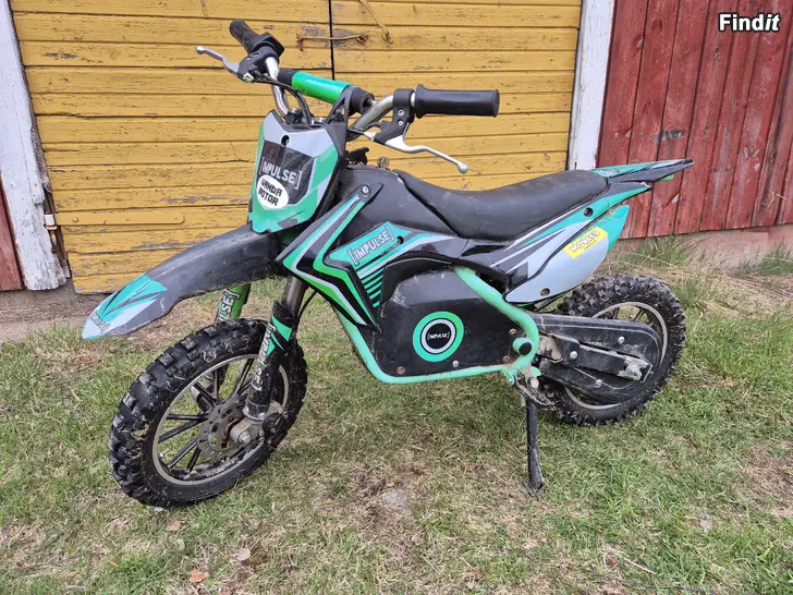 Myydään 800w söhköcrossi litium akulla