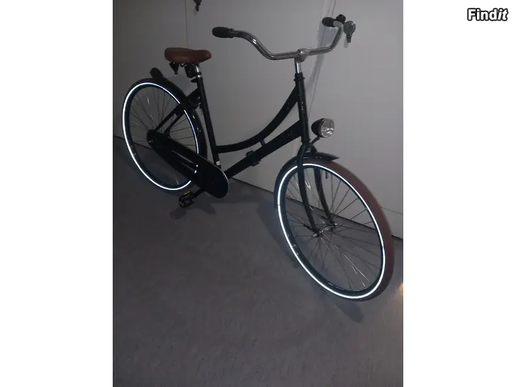 Myydään Blue Zone Mobility Omafiets, 28 naisten moitteeton citypyörä