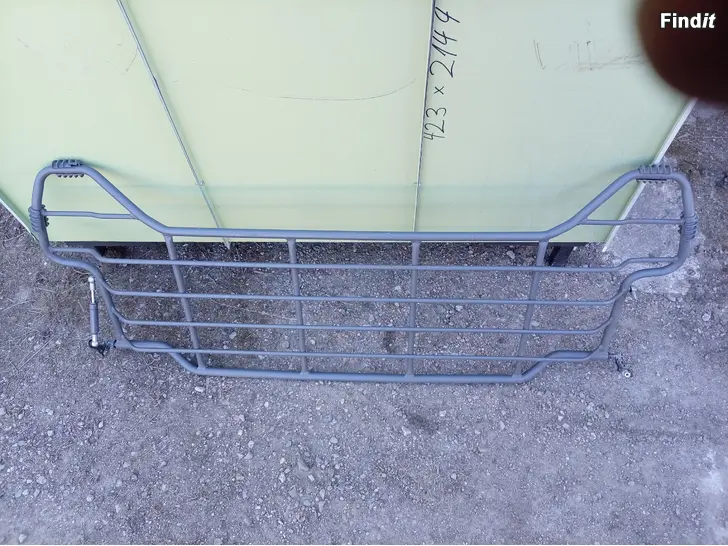 Säljes Hundgaller original  Volvo V70  01-07
