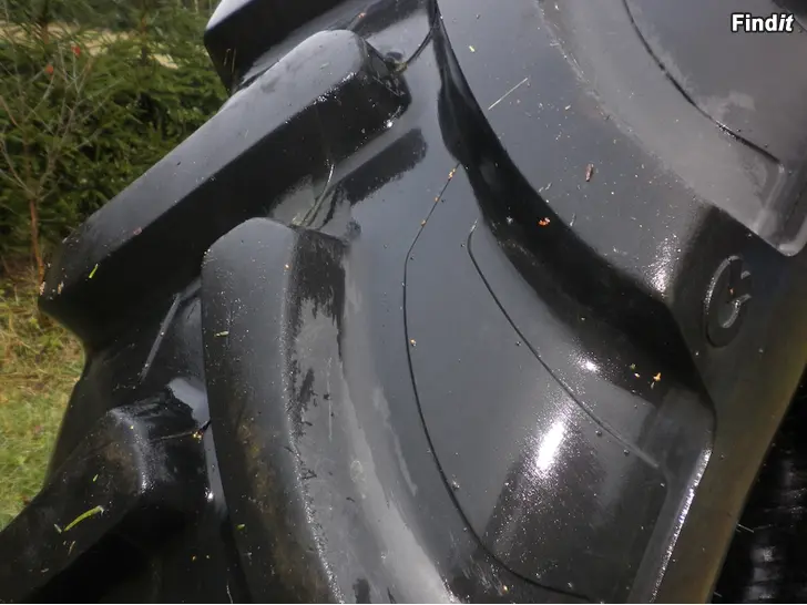 Myydään Traktorin rengas Cultor Radial-85 520/85R38